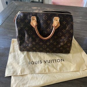 Louis Vuitton speedy